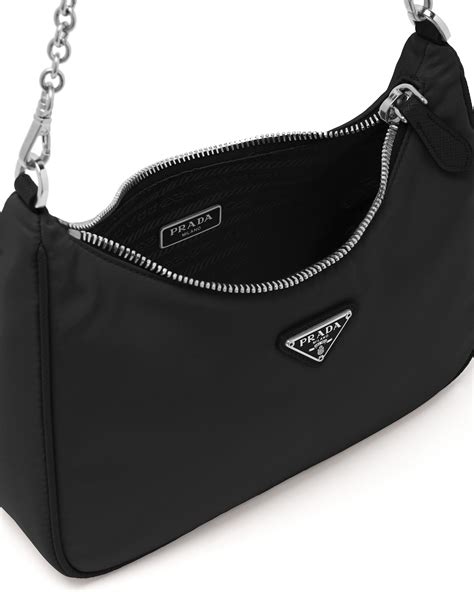 camera-bag aus nylon von prada|prada nylon re edition.